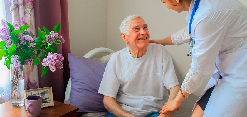 Актуальность массажа для пожилых людей